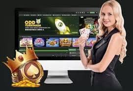Filipino player celebrating a big win on 789bingo com mobile platform